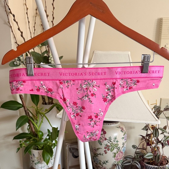 Victoria's Secret Pink Floral Briefs - Picture 6 of 15